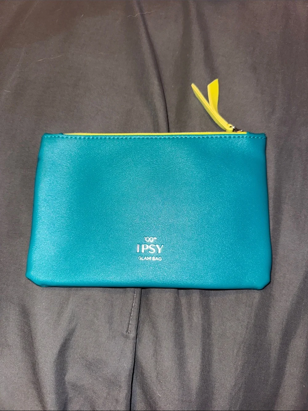 ipsy bright teal